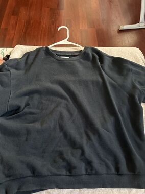 Men's Crewneck Sweater - Navy Blue